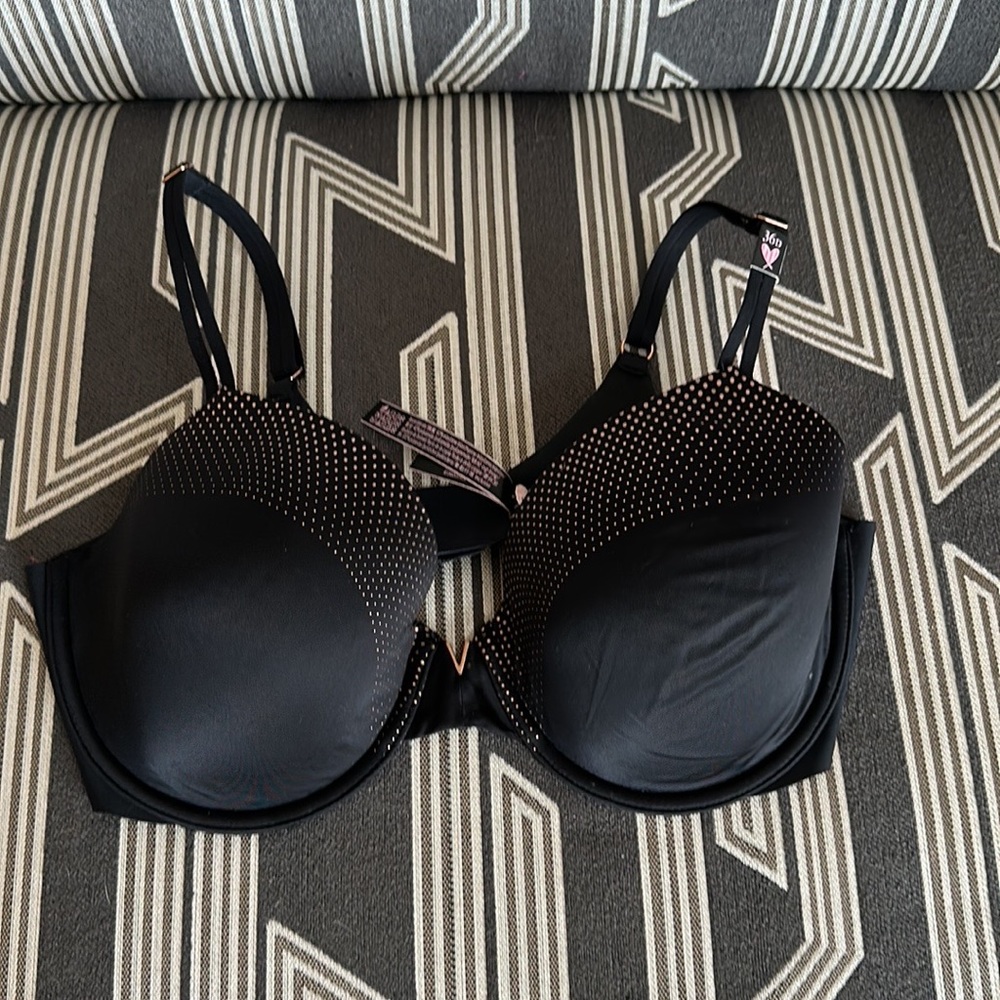 Victoria’s Secret 36D NWT- Angels collection